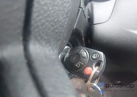 2014 Ford Focus Se z USA, uszkodzony, nr VIN 1FADP3F20EL262054